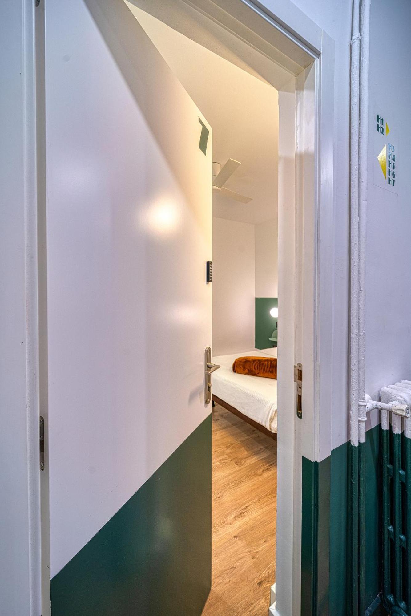 Angelitomad Hotel Madrid Eksteriør billede